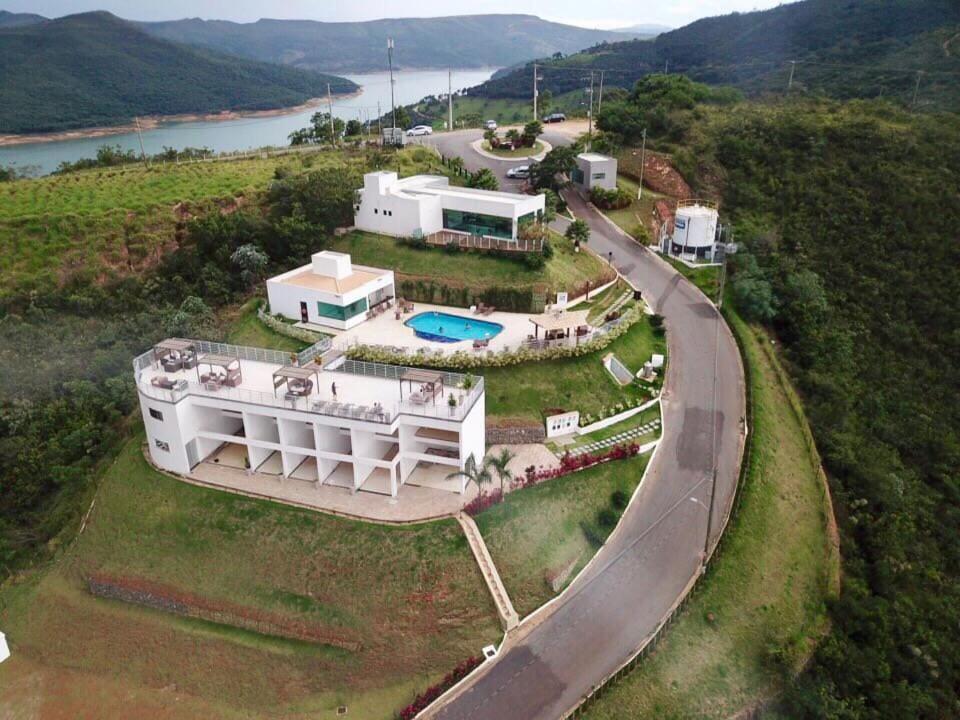 Capitólio Casa No Mirante De Escarpasヴィラ エクステリア 写真